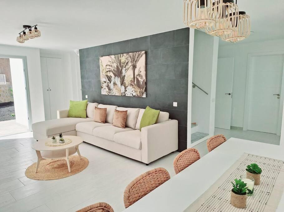 Malibu Mogan Secret Pool Villa - Piscina Privada Y Climatizada - Exclusive Heated Pool 拉普拉亚蒂陶洛 外观 照片